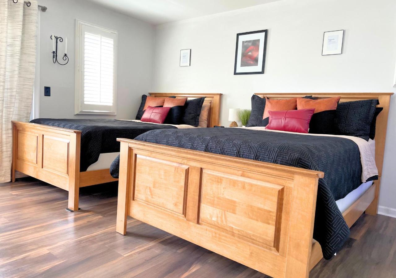 Getaway Villa- 3 Mins To Mohegan- Fully Stocked With Two Full Beds & Fireplace- Jacuzzi, Saltwater Pools, Sauna Norwich Zewnętrze zdjęcie